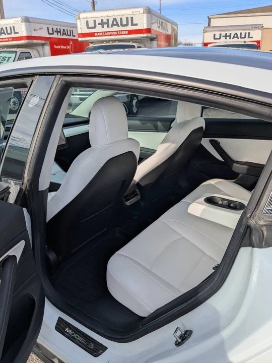 2018 Tesla Model 3 - Image 8 of 9