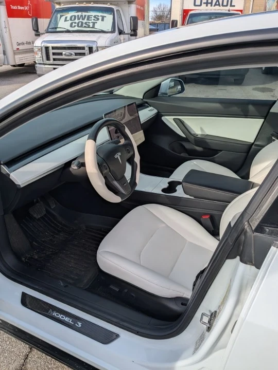 2018 Tesla Model 3 - Image 5 of 9