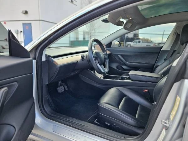 2018 Tesla Model 3 - Image 7 of 13