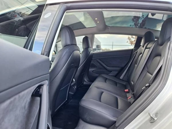 2018 Tesla Model 3 - Image 8 of 13
