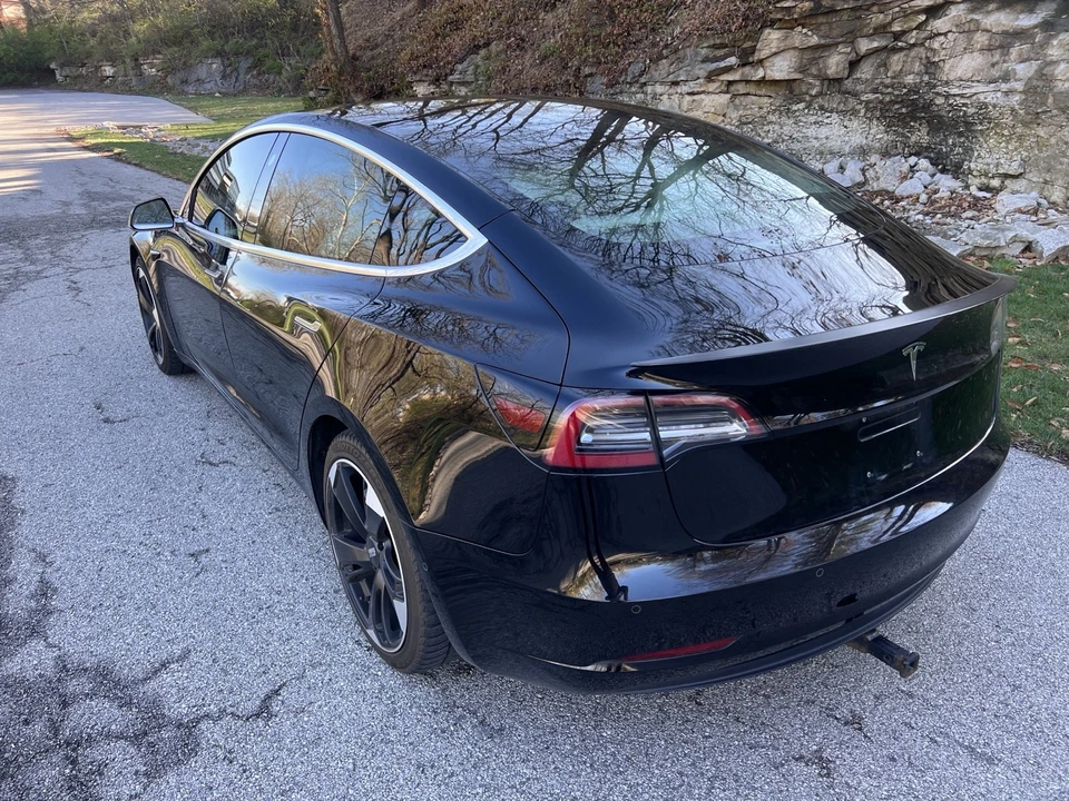 2018 Tesla Model 3 - Image 3 of 22