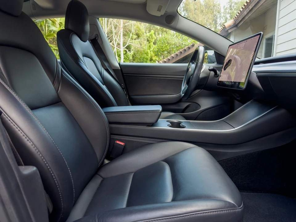 2018 Tesla Model 3 - Image 14 of 17