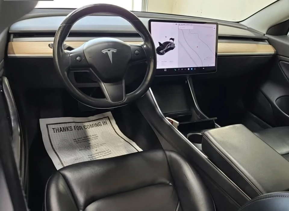 2018 Tesla Model 3 - Image 3 of 4