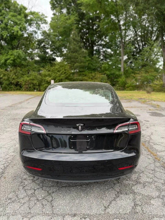 2018 Tesla Model 3 - Image 5 of 17