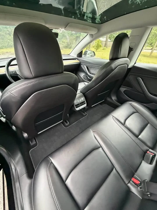 2018 Tesla Model 3 - Image 9 of 17