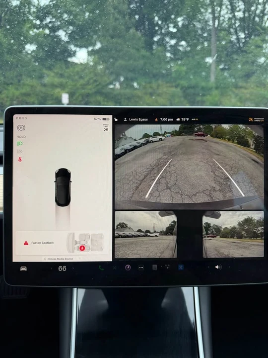 2018 Tesla Model 3 - Image 14 of 17
