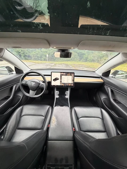 2018 Tesla Model 3 - Image 10 of 17