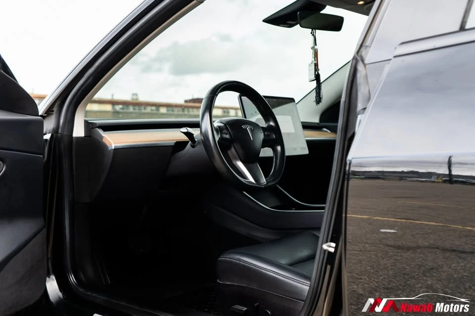 2018 Tesla Model 3 - Image 8 of 14