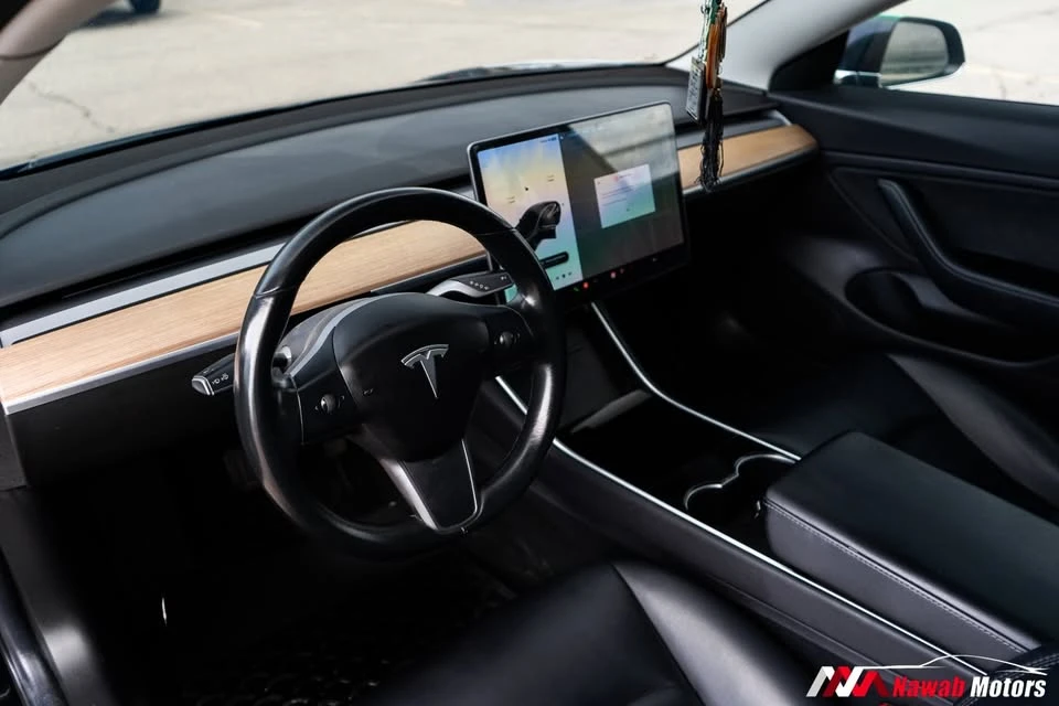 2018 Tesla Model 3 - Image 7 of 14