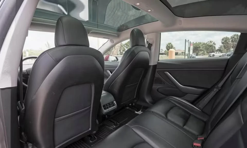 2018 Tesla Model 3 - Image 17 of 20