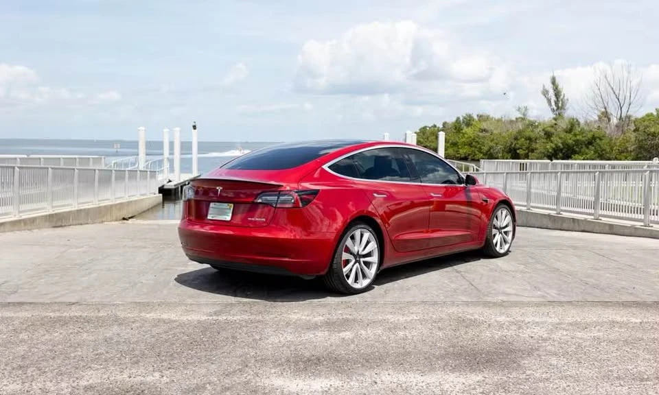 2018 Tesla Model 3 - Image 6 of 20
