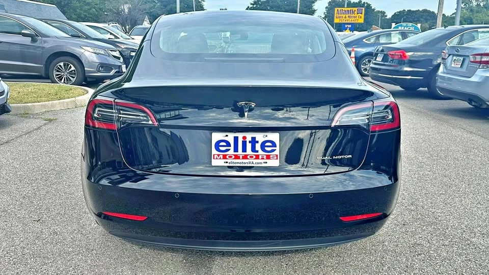 2018 Tesla Model 3 - Image 9 of 19