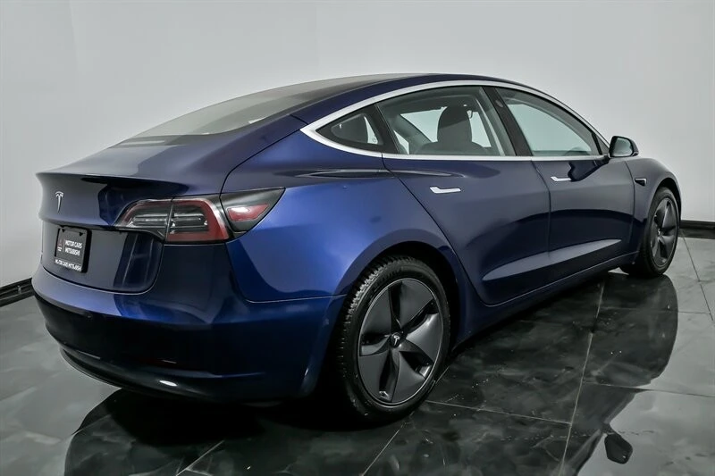 2018 Tesla Model 3 - Image 10 of 12