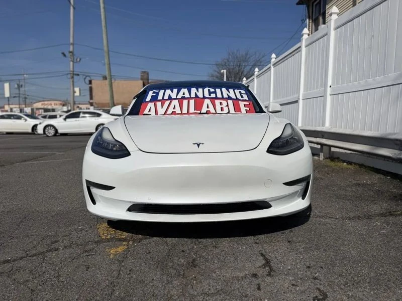 2018 Tesla Model 3 - Image 2 of 12