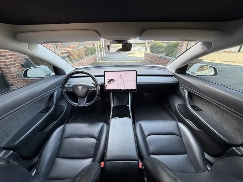 2018 Tesla Model 3 - Image 9 of 12