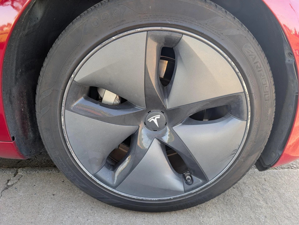 2018 Tesla Model 3 - Image 12 of 31