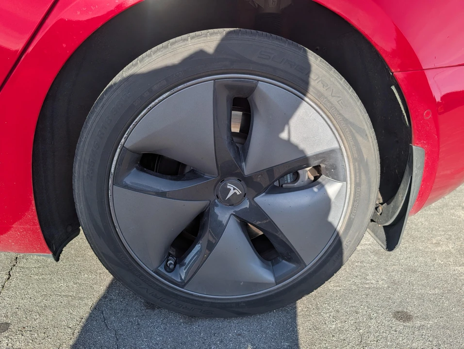 2018 Tesla Model 3 - Image 10 of 31