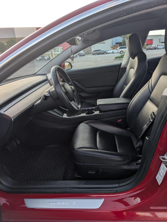 2018 Tesla Model 3 - Image 17 of 31