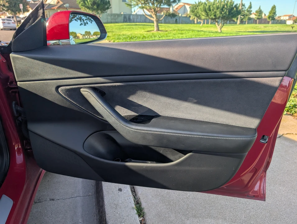 2018 Tesla Model 3 - Image 28 of 31