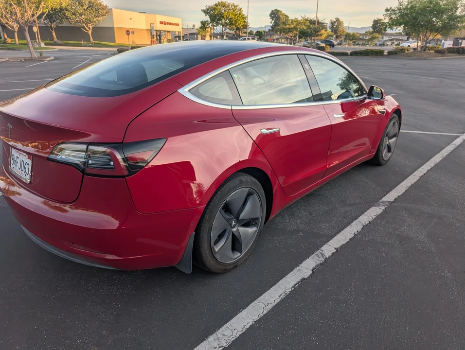 2018 Tesla Model 3 - Image 6 of 31