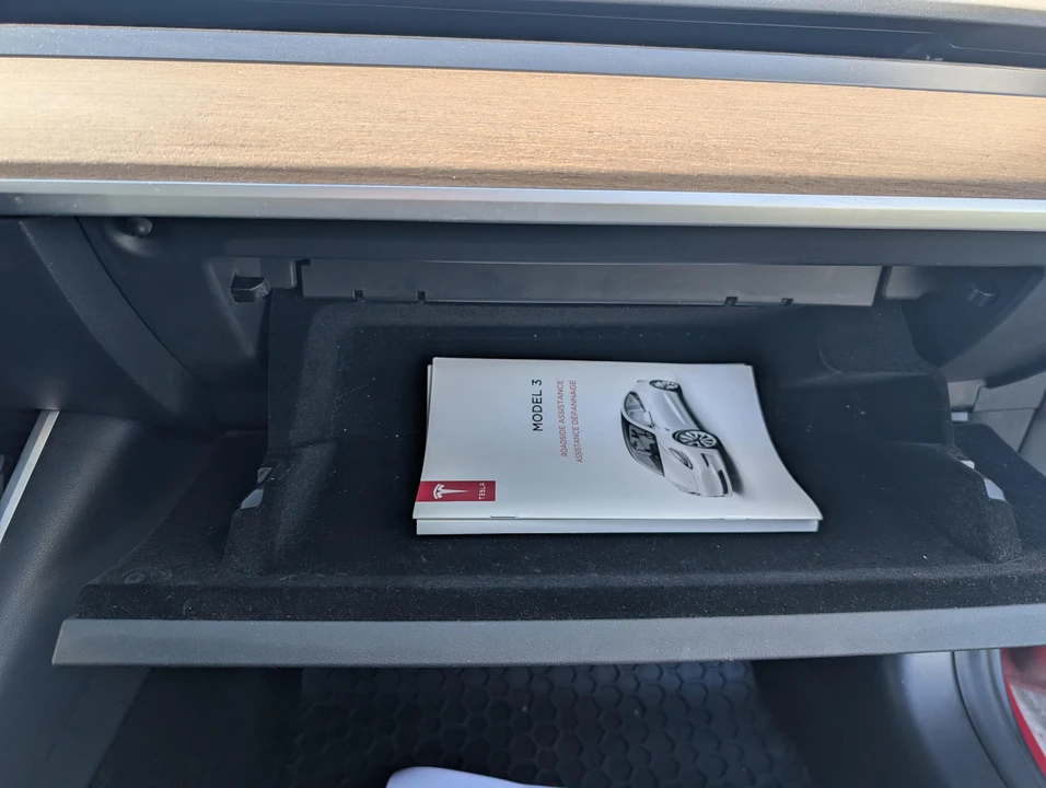2018 Tesla Model 3 - Image 26 of 31