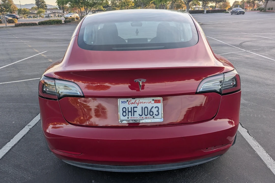 2018 Tesla Model 3 - Image 5 of 31