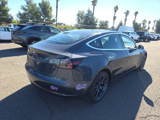 2018 Tesla Model 3 - Image 3 of 21