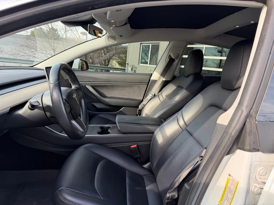 2018 Tesla Model 3 - Image 8 of 19