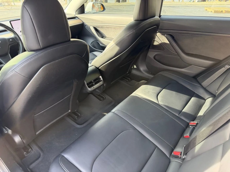 2018 Tesla Model 3 - Image 12 of 19