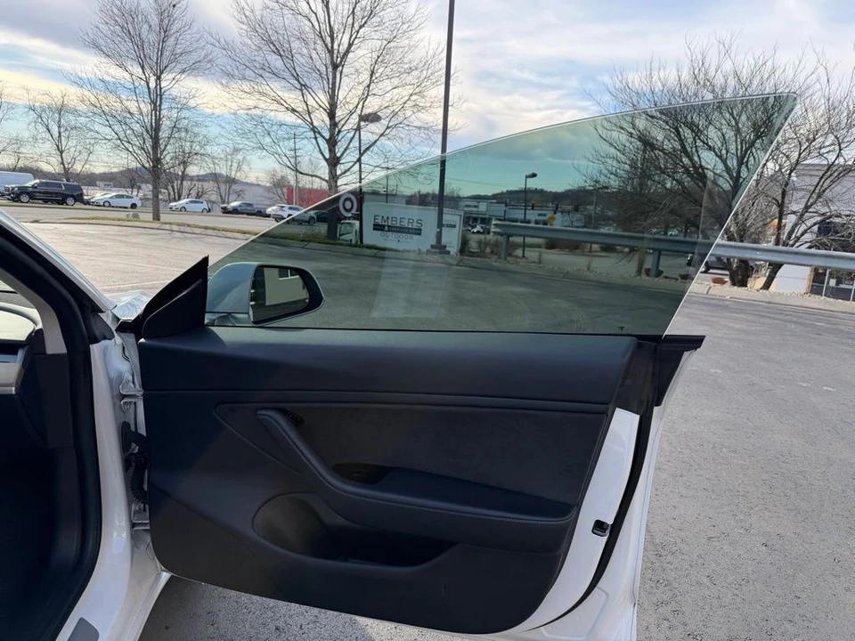 2018 Tesla Model 3 - Image 13 of 19