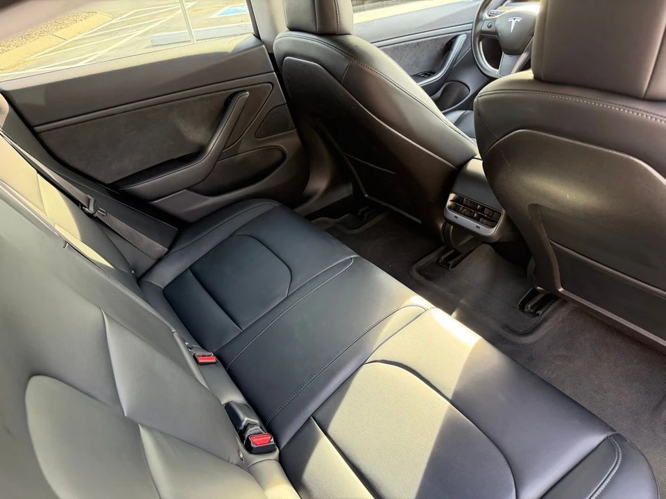 2018 Tesla Model 3 - Image 18 of 19
