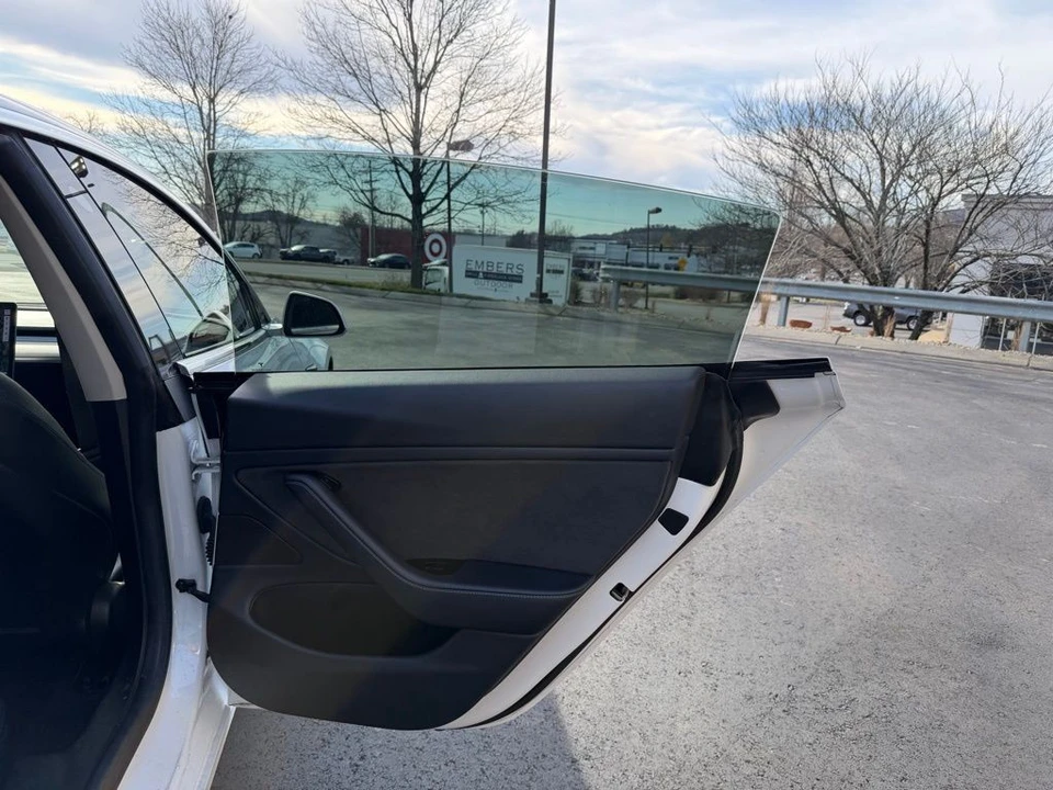 2018 Tesla Model 3 - Image 16 of 19