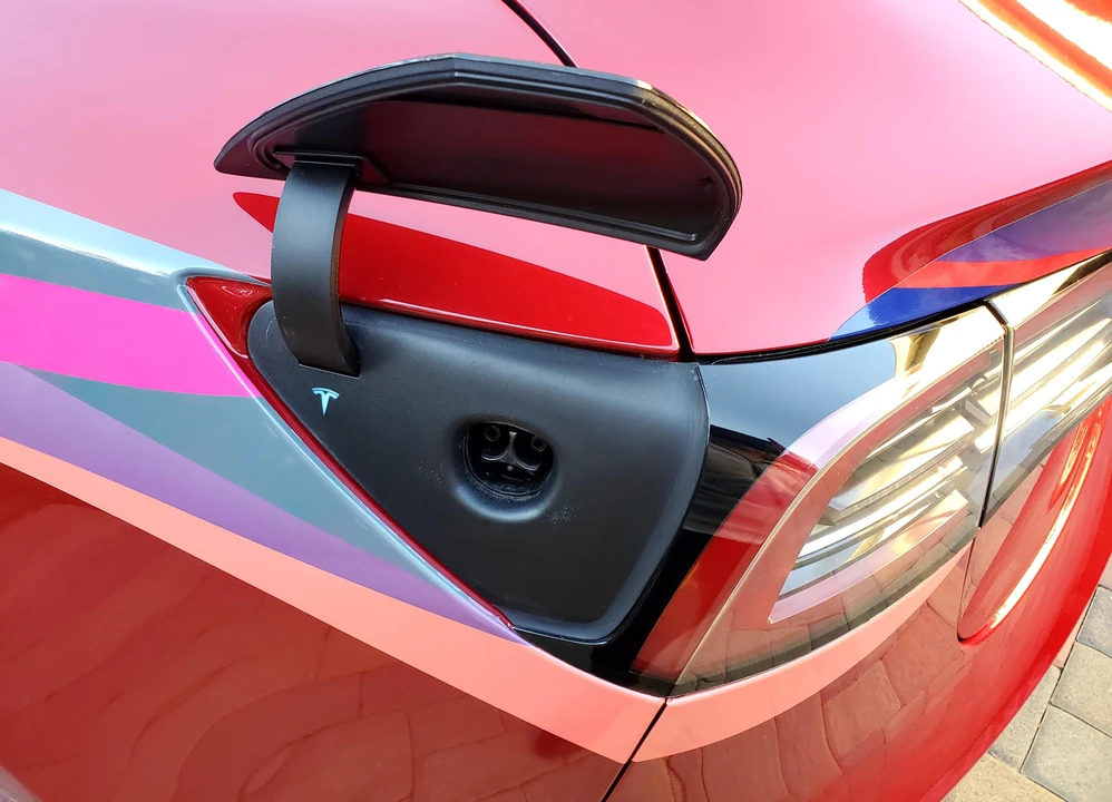2018 Tesla Model 3 - Image 28 of 31