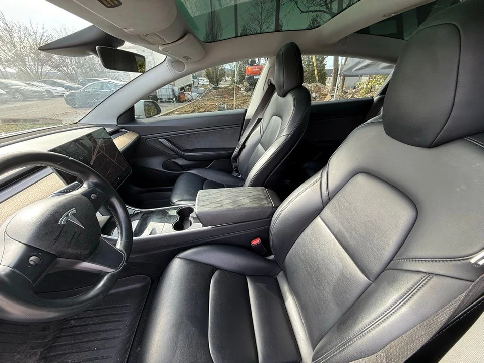 2018 Tesla Model 3 - Image 9 of 11