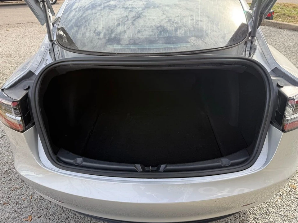 2018 Tesla Model 3 - Image 7 of 11