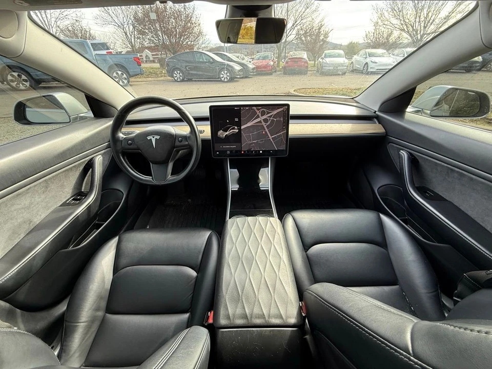 2018 Tesla Model 3 - Image 8 of 11