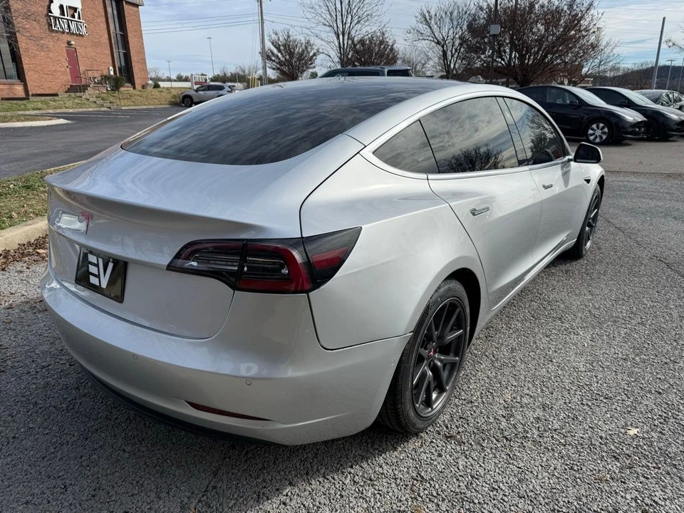 2018 Tesla Model 3 - Image 4 of 11