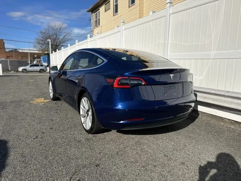 2018 Tesla Model 3 - Image 5 of 12