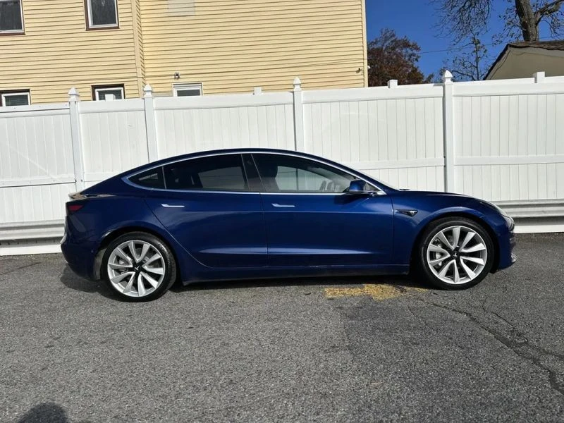 2018 Tesla Model 3 - Image 8 of 12