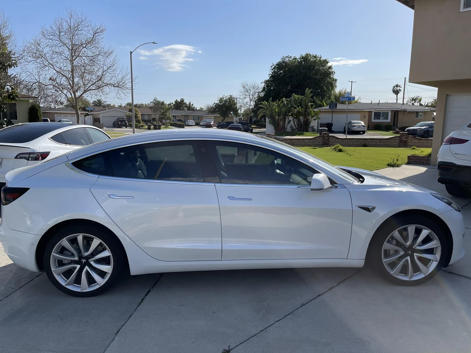 2018 Tesla Model 3 - Image 24 of 31