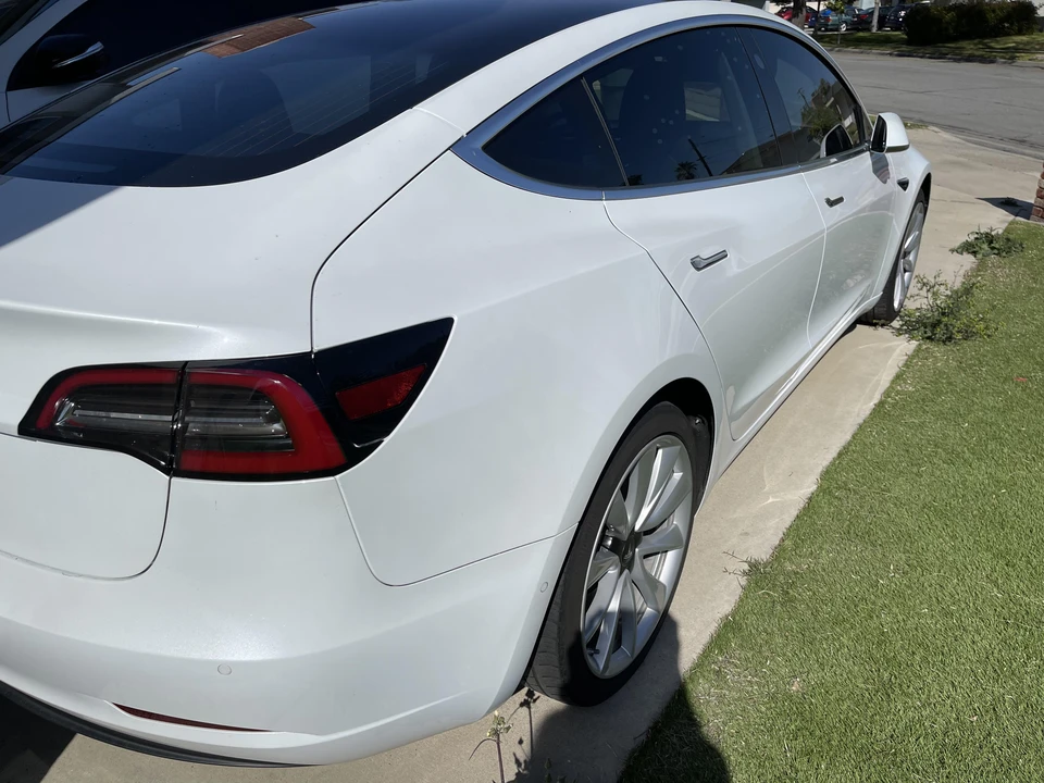 2018 Tesla Model 3 - Image 21 of 31