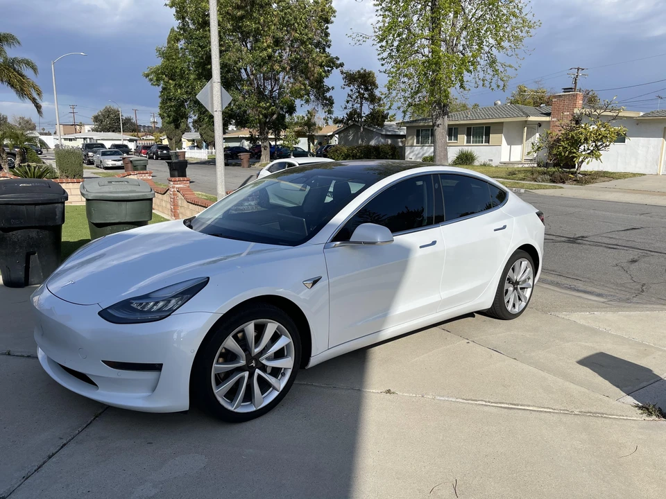2018 Tesla Model 3 - Image 11 of 31