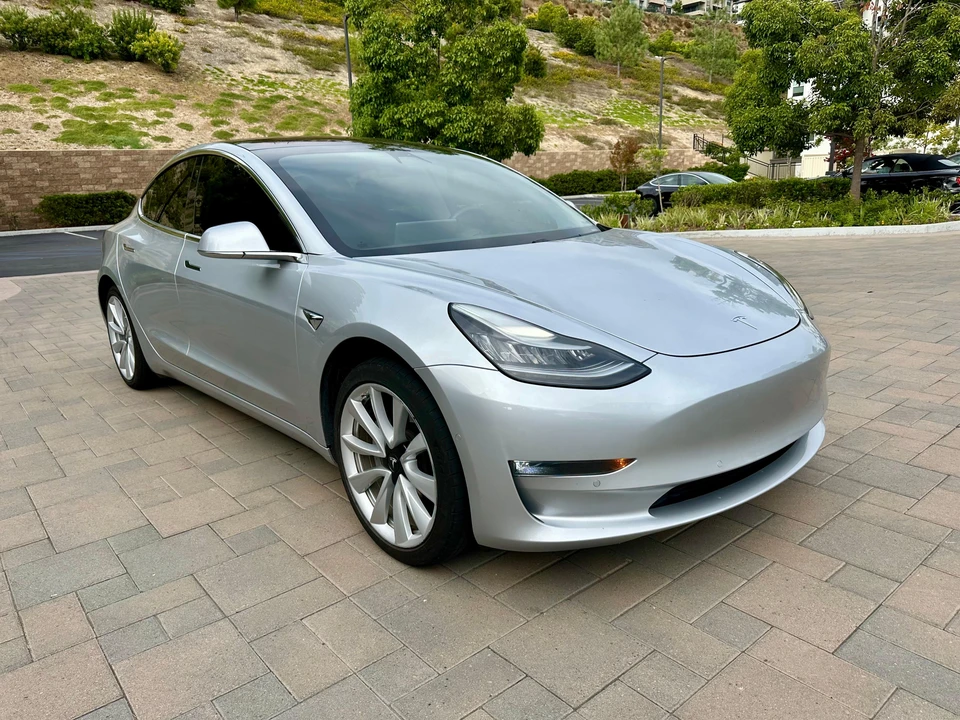 2018 Tesla Model 3 - Image 18 of 31