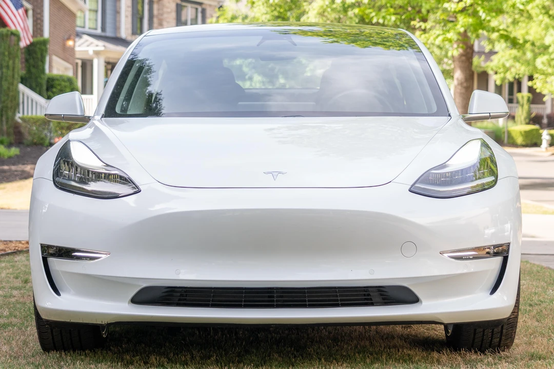 2018 Tesla Model 3 - Image 6 of 31