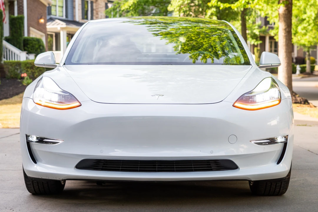 2018 Tesla Model 3 - Image 7 of 31