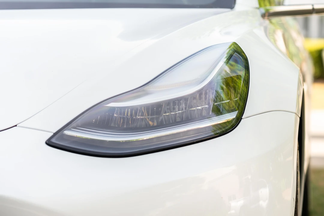 2018 Tesla Model 3 - Image 24 of 31