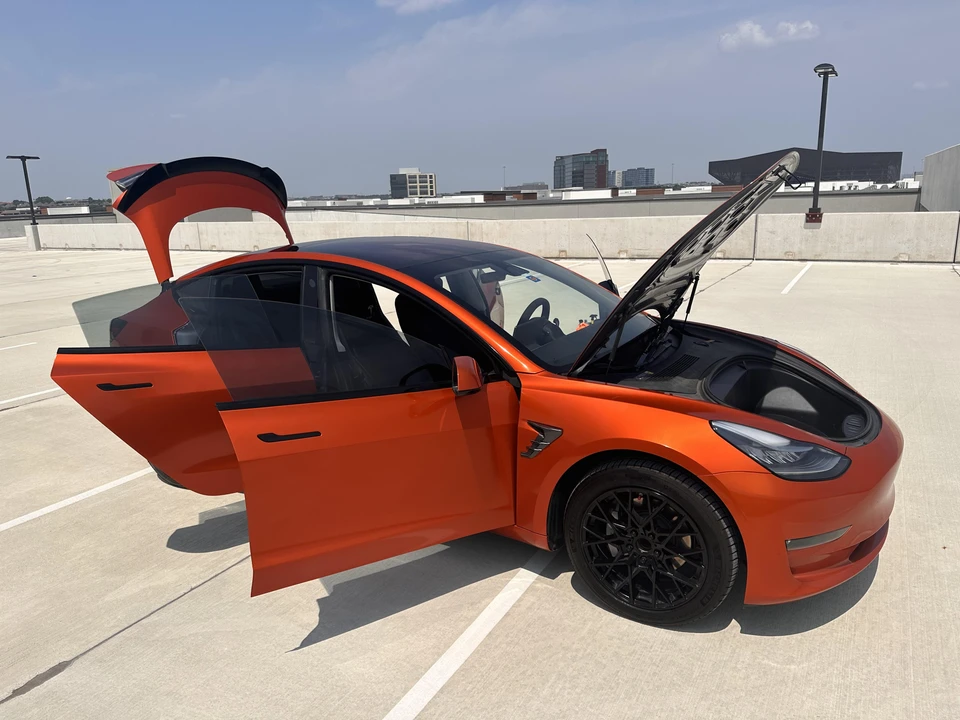 2018 Tesla Model 3 - Image 25 of 31
