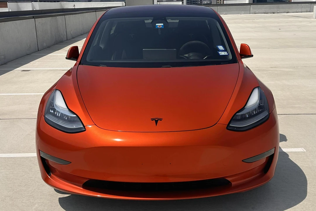 2018 Tesla Model 3 - Image 2 of 31