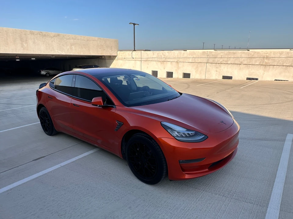 2018 Tesla Model 3 - Image 17 of 31