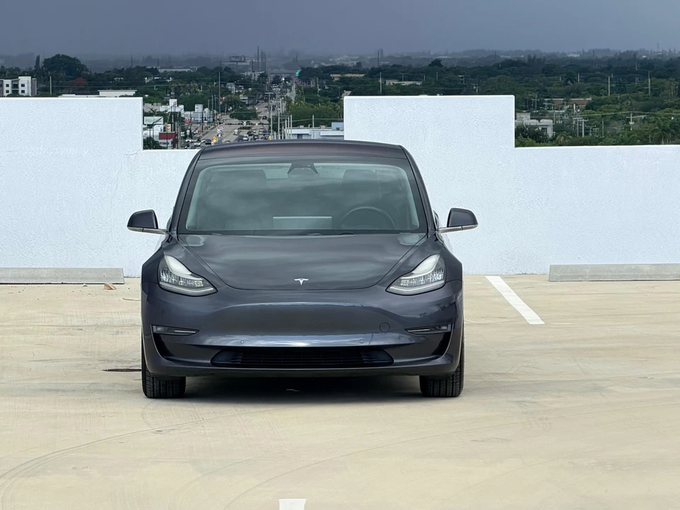 2018 Tesla Model 3 - Image 7 of 31